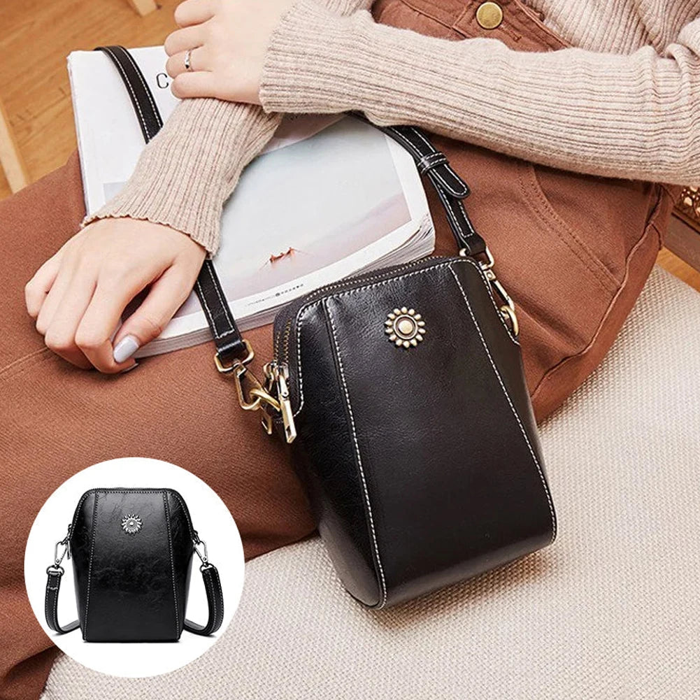 Leather shoulder bag